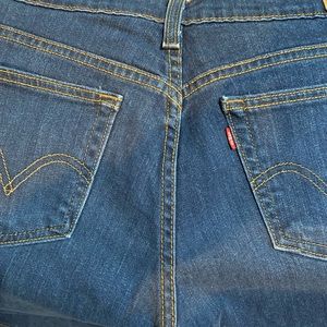 Levi’s 515 boot cut jeans size 8 medium